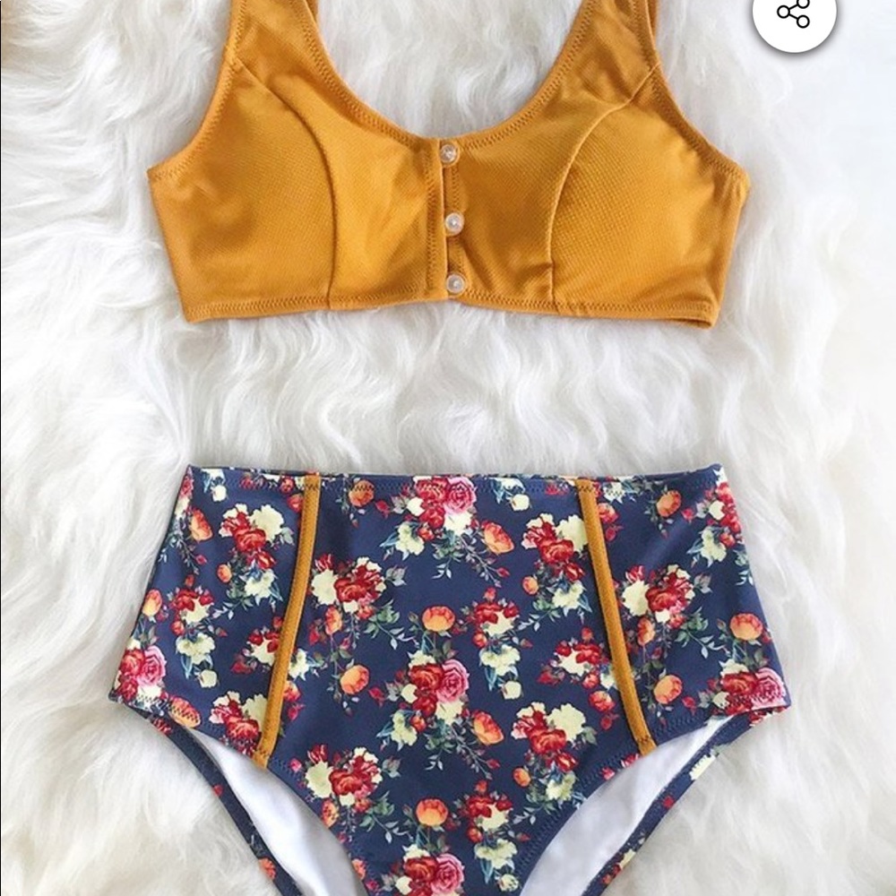 BNWT Cupshe Caramel w/ buttons high waisted bikini